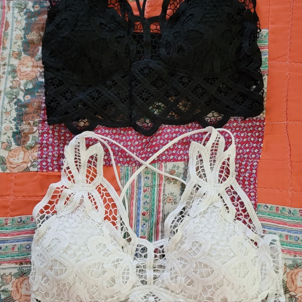 2 lace bralettes